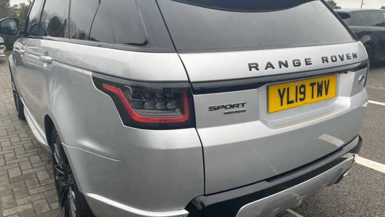 Land Rover Range Rover Sport 3.0 SDV6 HSE Dynamic 5dr Auto Diesel Estate